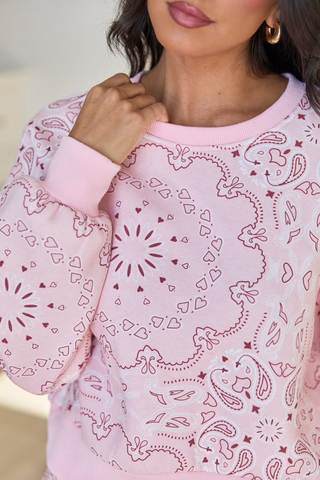 Lilah Pink Paisley Lounge Set - Image 6